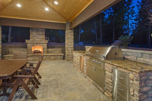 Lighting For Your Outdoor Grill And Kitchen Area | Hedgehog Electric
