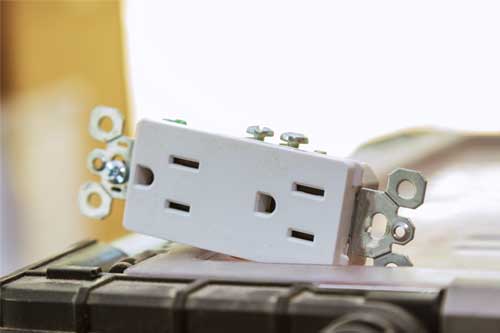 No GFCI Outlets In Wet Rooms | HedgeHog Electric